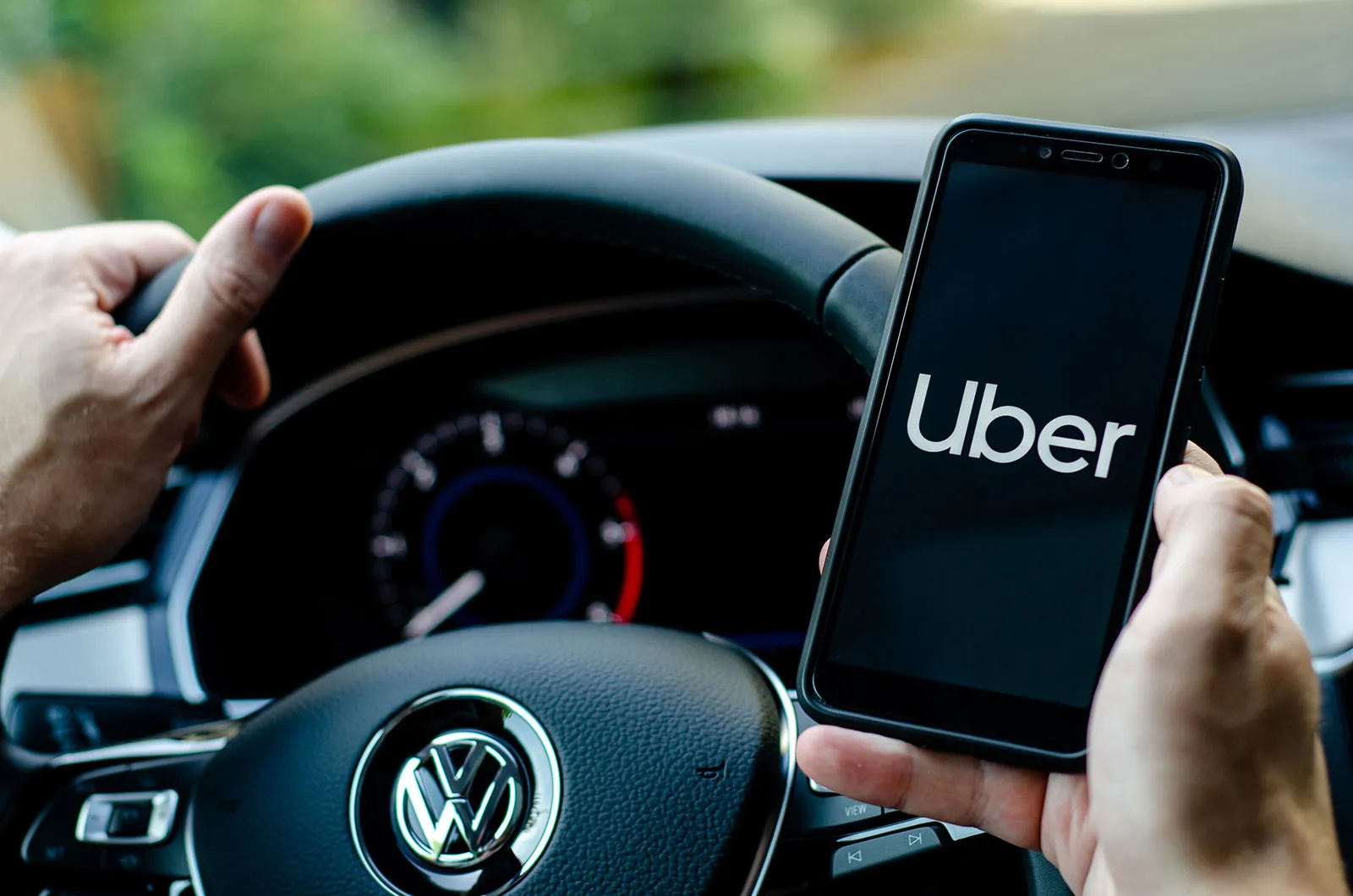 نوآوری در کسب و کار با تاکسی اینترنتی uber